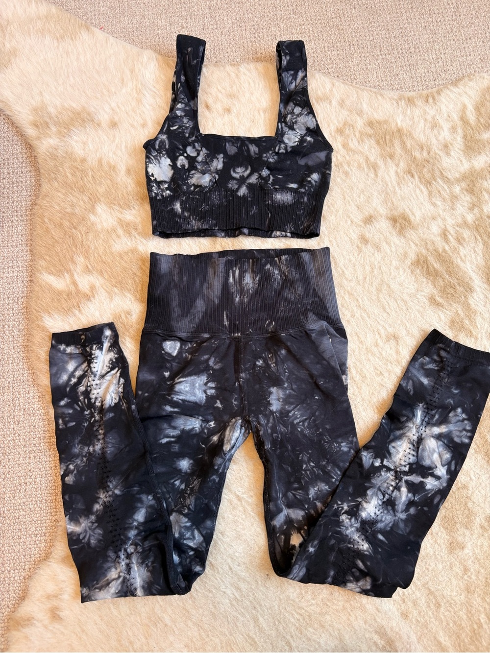 Never better leggings and bra set Tie-Dye Black & White